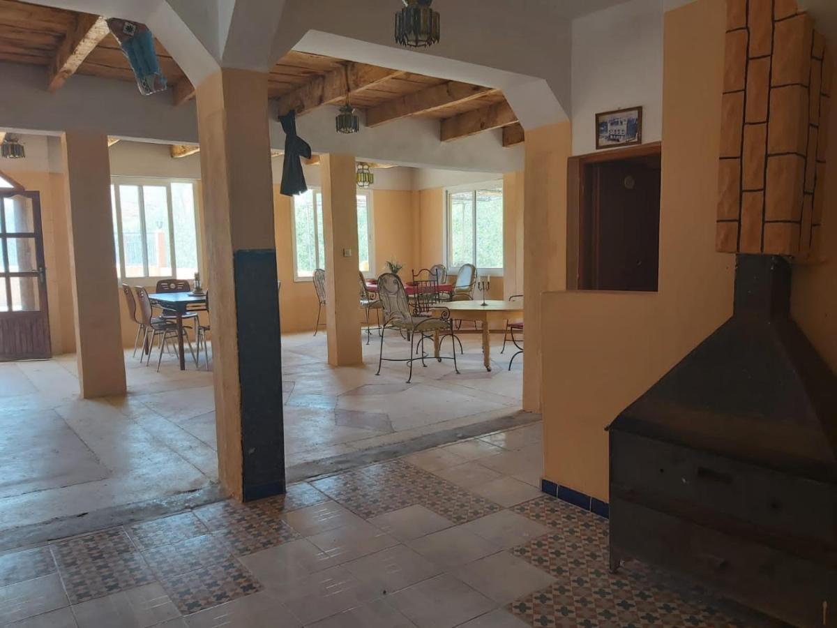 Kasbah Ait Arbi Hotel Ait Ougliff Buitenkant foto