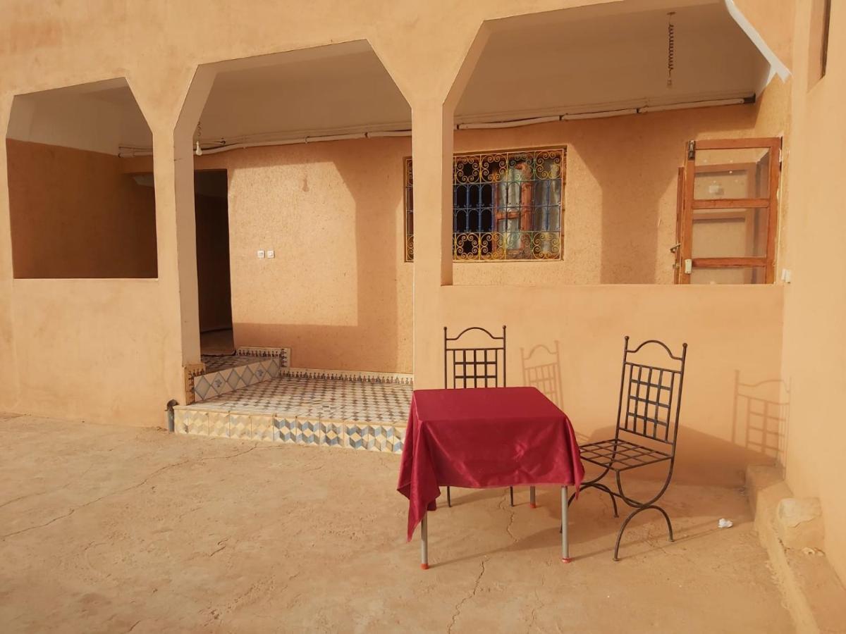 Kasbah Ait Arbi Hotel Ait Ougliff Buitenkant foto